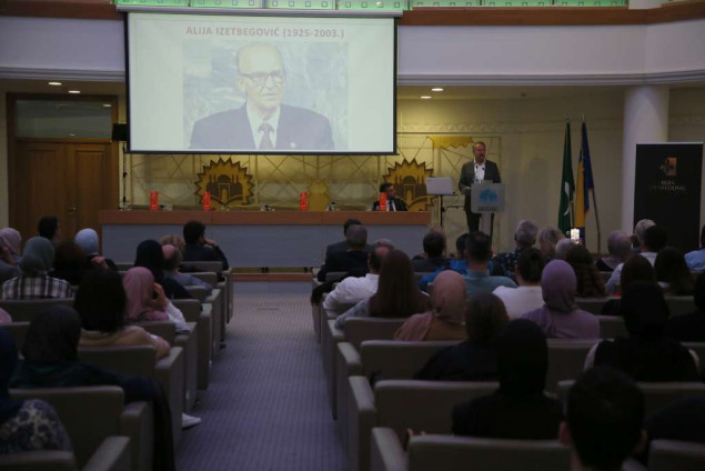 U Sarajevu održana studentska konferencija 'Bosna prije svega' posvećena Aliji Izetbegoviću