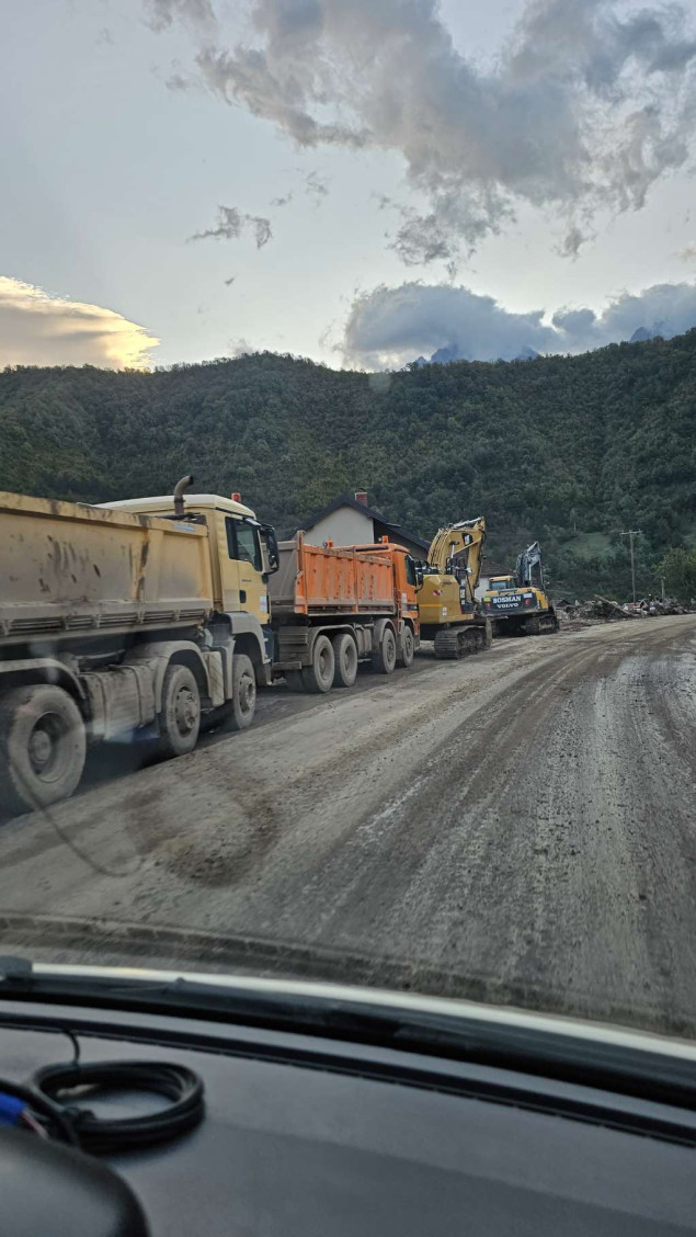 Na putu koji vodi od Jablanice prema Blidinju i dalje obustavljen saobraćaj
