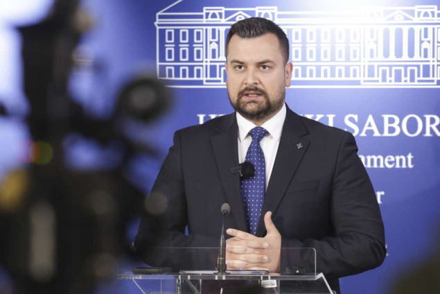 Armin Hodžić imenovan potpredsjednikom Hrvatskog sabora Armin Hodžić imenovan potpredsjednikom Hrvatskog sabora