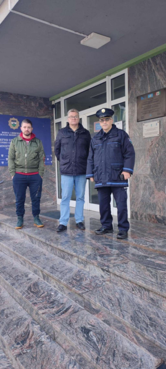 Sindikat Policije USK u dvosatnom štrajku zbog kršenja kolektivnog ugovora