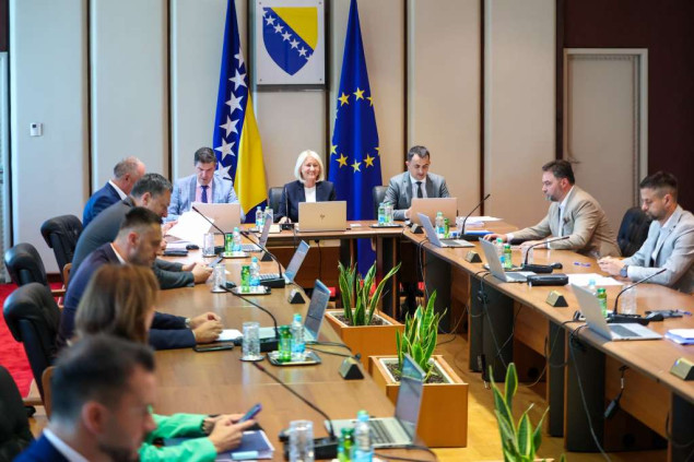 VMBiH: Sućut obiteljima stradalih, financijska pomoć područjima pogođenim poplavama i klizištima