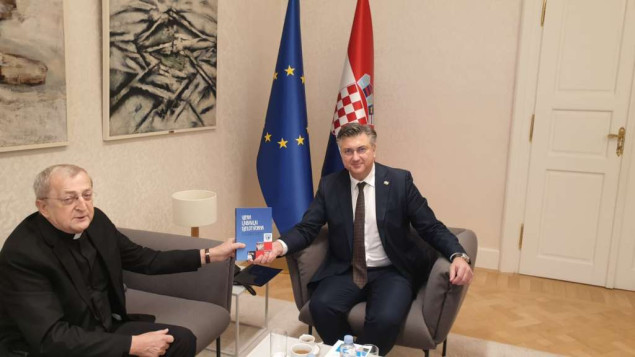 Mons. Franjo Topić razgovarao s Plenkovićem o položaju Hrvata u BiH