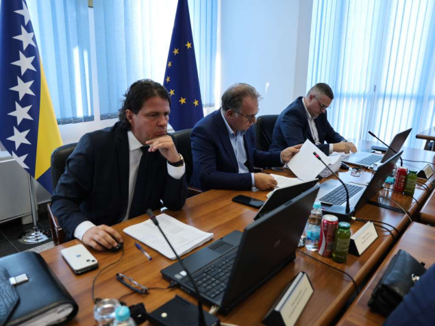 Sve razine vlasti FBiH u prvom polugodištu ostvarile pozitivan financijski rezultat