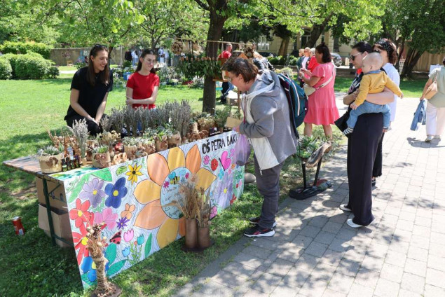 Drugi mostarski festival cvijeća 'Svilene latice' sadržajno bogatiji i ekološki usmjereniji