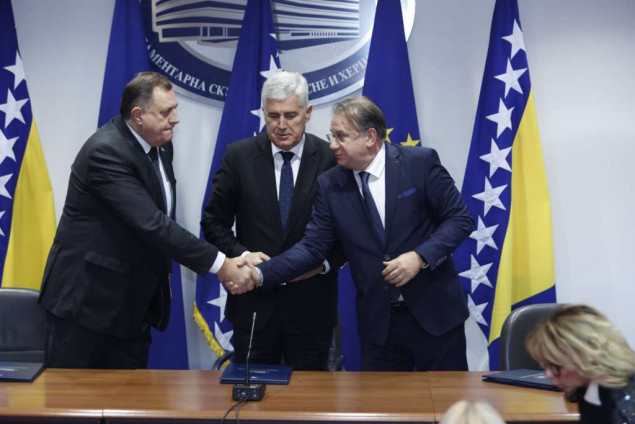 'Osmorka', HDZ i SNSD potpisali koalicioni sporazum