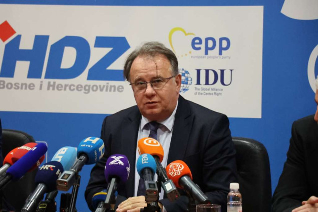 Nikšić: Pozicije oko Izbornog zakona i Zakona o sudovima ostale su prilično zakovane