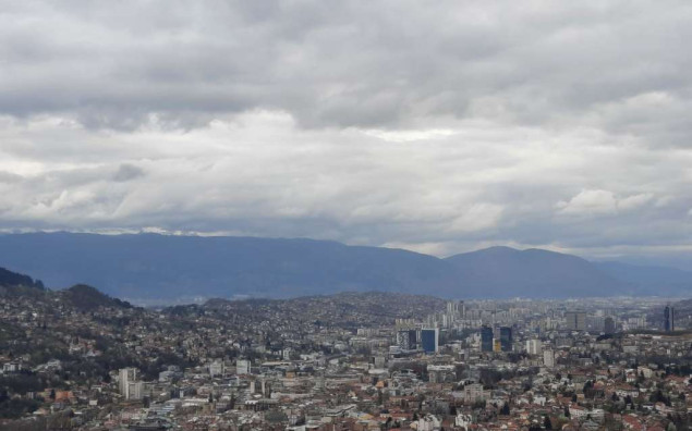 Oblačno i kišovito jutro u BiH: Najviše padavina u Krajini, sunce izostaje i u Sarajevu