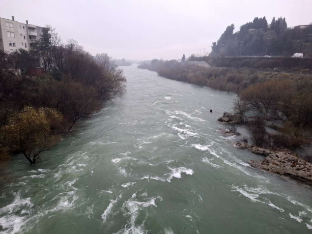 Upozorenje na moguće bujične poplave u slivu Neretve i Trebižata
