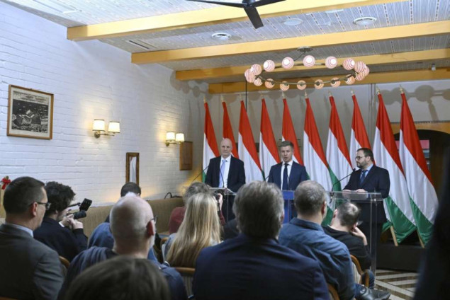 Tisza u vodstvu pred izbore u Mađarskoj: Opozicija zadržava prednost nad Orbanovim Fideszom