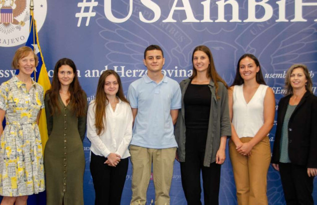 Druga generacija bh. dijaspore posjetila američku ambasadu, razgovarano o prvim radnim iskustvima