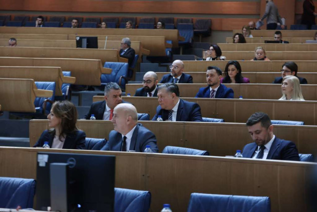 Poslanici usvojili prijedlog za smjenu ministra Nešića