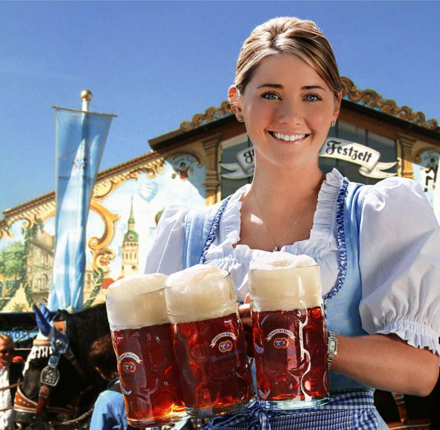 Oktoberfest otvoren uz 'juriš' posjetilaca na najbolje stolove u pivskim šatorima