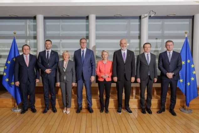 Krišto u Briselu s predsjednicom EK Von der Leyen i predsjednicima vlada zemalja regije