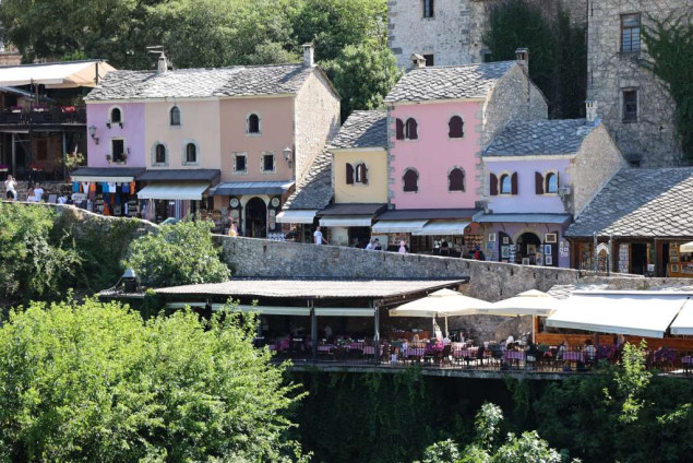Na sjeverozapadu Bosne pretežno oblačno vrijeme s lokalnim pljuskovima, u Gradačcu 29 stepeni