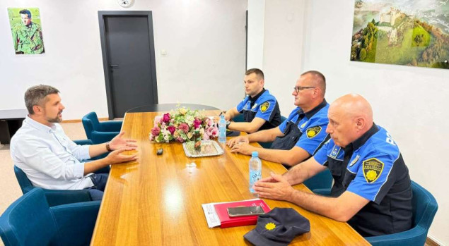 Unaprjeđenje sigurnosti u fokusu sastanka načelnika Bužima i direktora Uprave policije USK