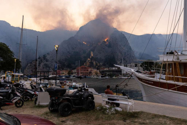 Na Gripama 321 evakuirana osoba iz Omiša, najviše stranih turista