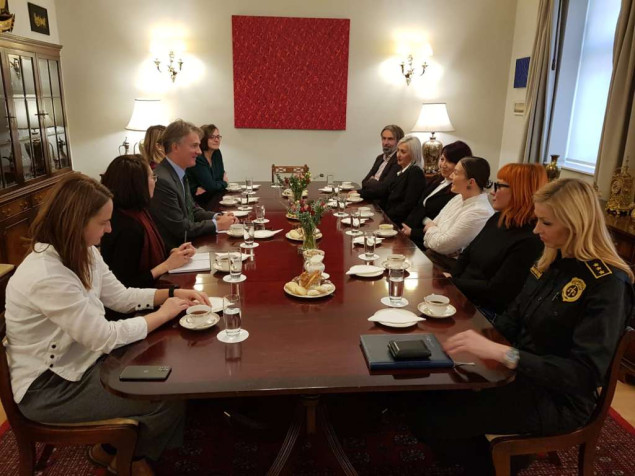 Reilly: Stvariti okruženja u kojima nema mjesta rodno-zasnovanom nasilju FENA