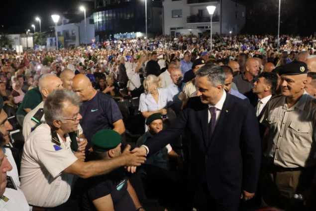 Bećirović u Bužimu: Baklja slobode i ideja Bosne nikada neće biti ugašene
