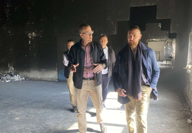 Mijatović obišao radove na adaptaciji prostora za studentski hub na Mašinskom fakultetu