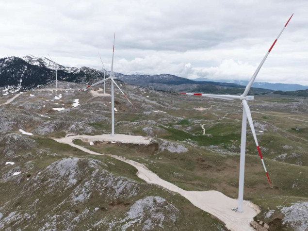 U Crnoj Gori puštena u rad najveća vjetroelektrana VE Gvozd