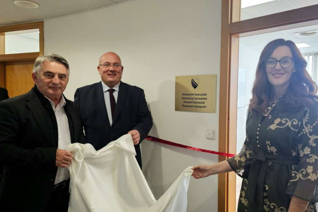Komšić svečano otvorio prvi počasni konzulat BiH u Češkoj Republici