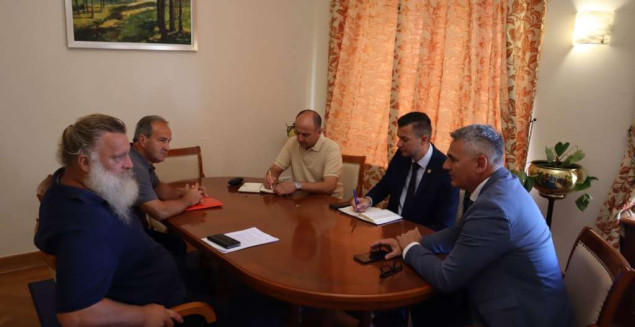 U Brčkom održan sastanak s predstavnicima dvije lokalne udruge pčelara