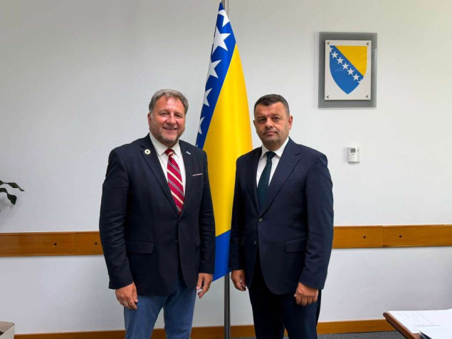 Hurtić: Dvanaest miliona eura za bolje stambene uslove romske populacije u BiH