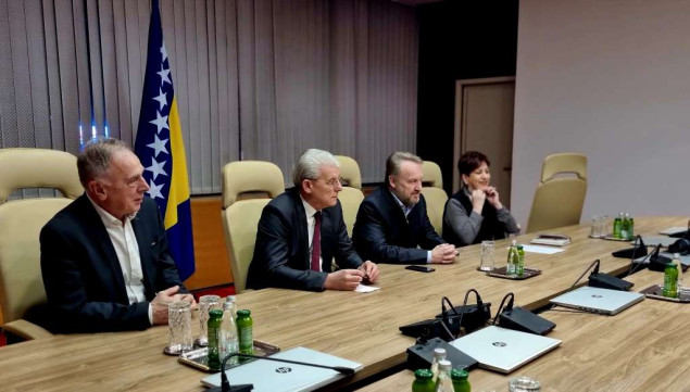Delegacija SDA se sastala sa visokim predstavnikom Christianom Schmidtom