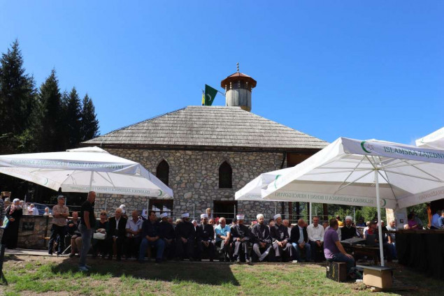 U Međurječju u opštini Čajniče otvorena obnovljena Maldovan Ali-pašina džamija
