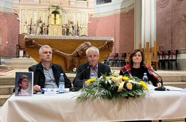 U Kraljevoj Sutjesci predstavljen zbornik Posljedice nestanka Bosanskoga Kraljevstva U Kraljevoj Sutjesci predstavljen zbornik Posljedice nestanka Bosanskoga Kraljevstva