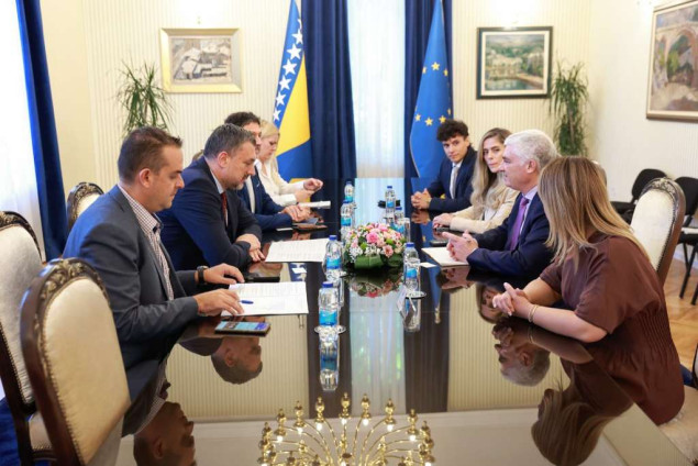 Konaković se sastao sa Jeffom Barrom, potpredsjednikom kompanije Amazon Web Services
