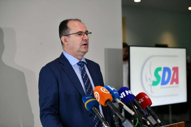 Softić: Evidentno je da postoji sinergija između SNSD-a i HDZ-a s ciljem blokade sistema