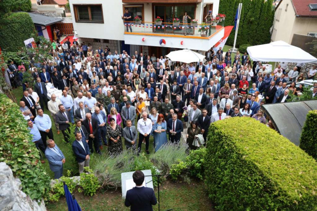 Ambasador Delmas upriličio prijem u povodu Nacionalnog praznika Francuske