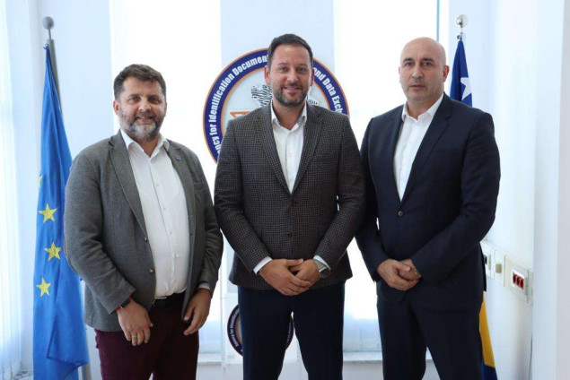 Osmanović i Katica s direktorom IDDEEA-e: Zajedničkim dogovorima do digitalizacije procesa