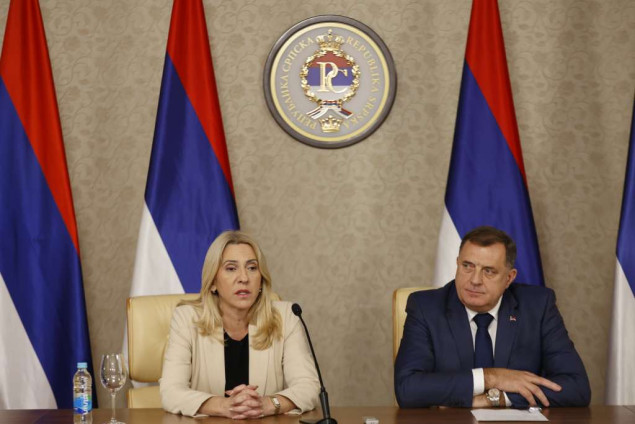 Željka Cvijanović mijenja Milorada Dodika u stranačkim poslovima