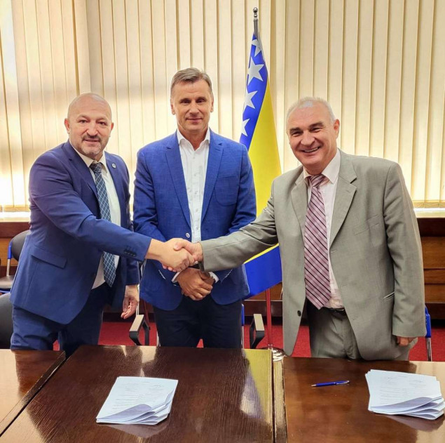 Potpisan Granski kolektivni ugovor za službenike organa uprave i sudske vlasti FBiH