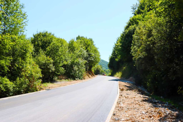 Šteta: Nastavlja se obnova ceste do Bjelašnice, asfaltirano novih 800 metara