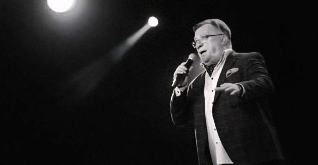 Na današnji dan rođen je Halid Bešlić, o muzičkoj legendi biće snimljen biografski film