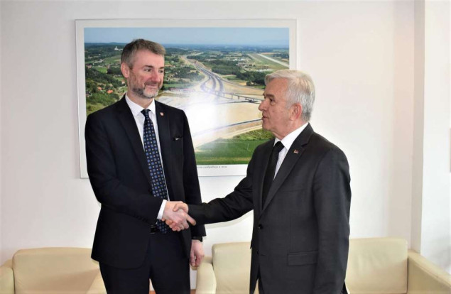 Čubrilović-Forto: Intenzivirati saradnju na rješavanju problema u oblasti saobraćaja