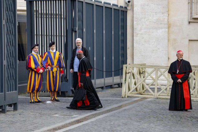 Konklava za izbor novog pape počinje 7. maja