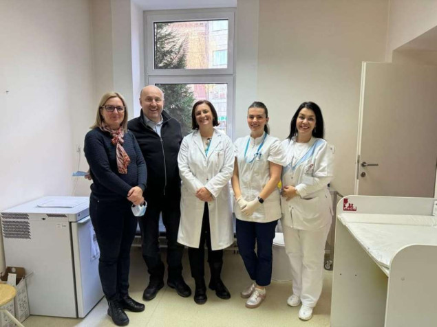 Hasanović i  Kapo obišli vakcinalne punktove: Za dva dana vakcinisano 713 mališana