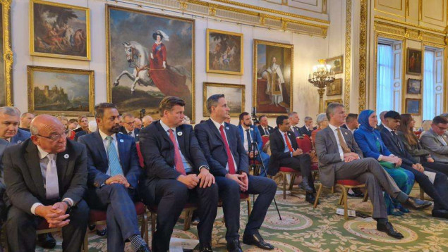 Bećirović u Londonu: Svijet i Evropa moraju izvući pouke iz Srebrenice