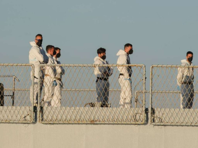 Grčka obalna straža u posljednjih 48 sati dovela oko 800 migranata na Krit i malo ostrvo Gavdos