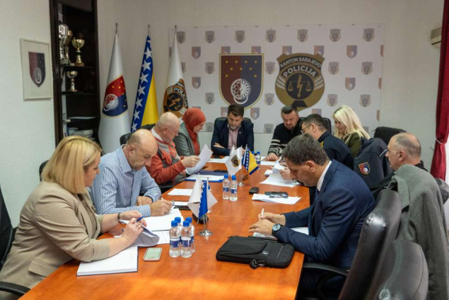 Ekspertni tim - Nadograditi postojeći sigurnosni sistem u školama, s ciljem još bolje prevencije