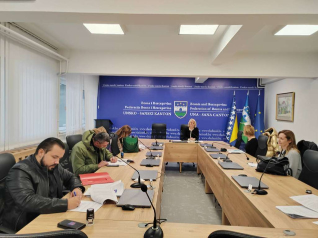 Potpisani ugovori za unapređenje energetske efikasnosti i uklanjanje arhitektonskih barijera u USK-u