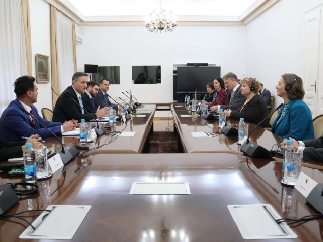 Bećirović razgovarao s članovima Odbora za vanjske poslove Parlamenta UK