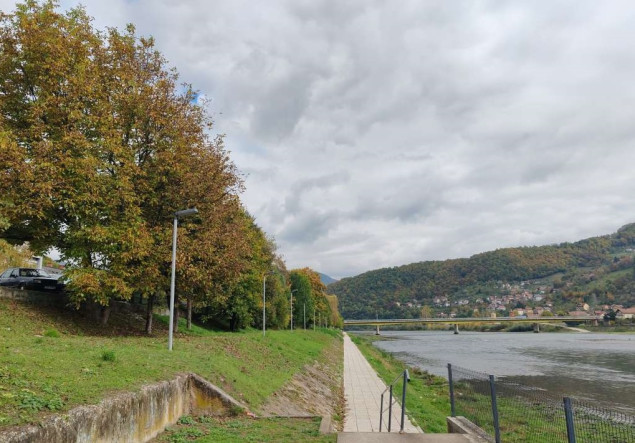 Zatvorenici KPZ Sarajevo – Odjeljenje Ustikolina nastavljaju sa uređenjem priobalja Drine