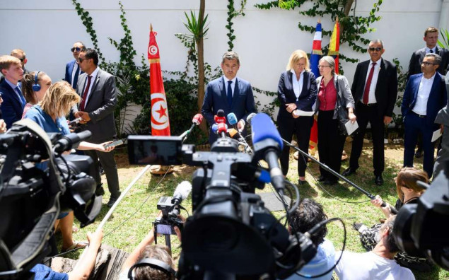 Francuska nudi Tunisu 25,8 miliona eura za pomoć u rješavanju problema migracija