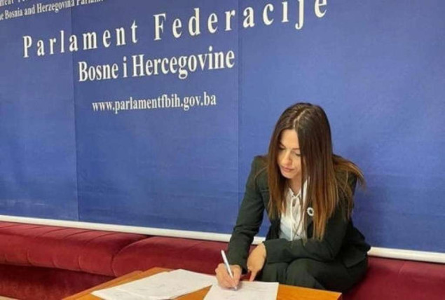 Halilović uputila inicijativu za izradu stručnog elaborata o uticaju energetskih napitaka na djecu