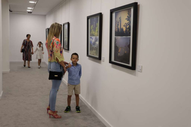 Izložba fotografija Alana Hadžića 'Otisak duše' predstavljena u mostarskoj Kosači